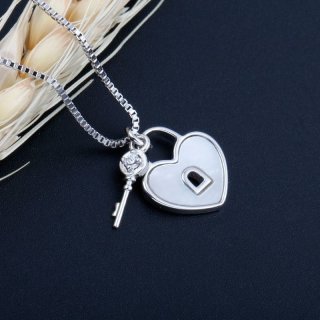Halskette mit Herzanhänger und Schlüssel echt Silber 925 Perlmutt inkl. Kette 39,5+4,5cm