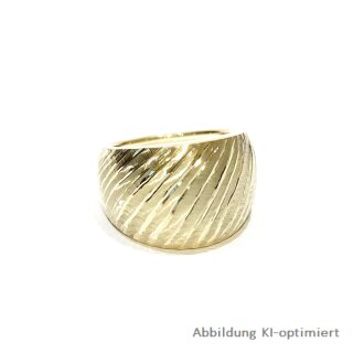 Breiter Ring aus 585 Gelbgold mit diagonaler Struktur in der Weite 52